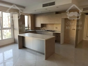 74 متر قلهک فول امکانات