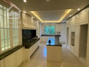 اجاره اپارتمان 175 متر در پاسداران غرق در نور