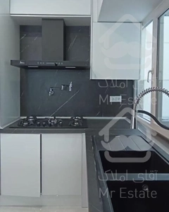 خرید برج در دریاچه چیتگر/80متر/فول امکانات