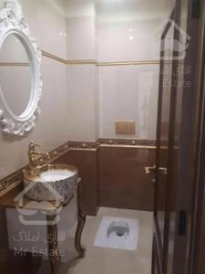 ۱۳۰ متر تک واحدی نوساز فردوس شرق