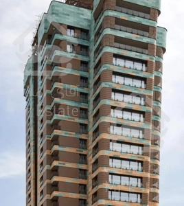 ۱۳۶ متری دریاچه چیتگر سرمایه‌گذاری استخر دار