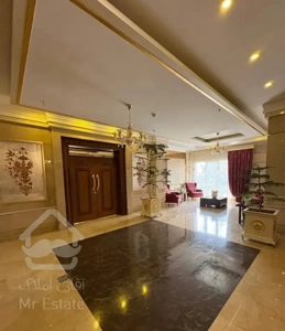زعفرانیه۱۸۰متر+حیاط اختصاصی/سازنده برند/مشاعات فول