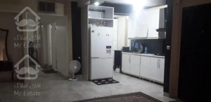 ۹۰ متری ،۲ خواب ،طبقه همکف