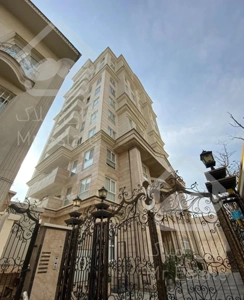 ۲۰۰متر سه خواب ویو مشجر برج باغ