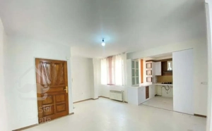 107 متر 2 خوابه سالن خور غرق نور