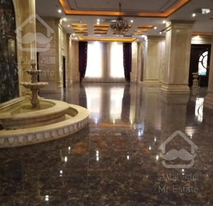 ۱۳۵متری / برج