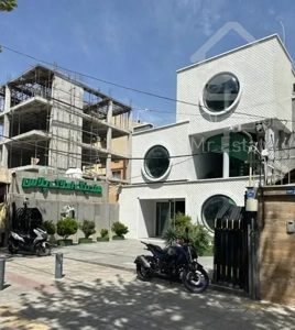 اپارتمان ۲۲۰ متری / صفر تک واحدی / ۳ خواب