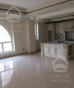 آپارتمان /۲۱۰متر /