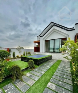 ویلای استخر دار/پول لازم همین الان تماس بگیر