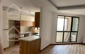 واحد ۱۱۲متری خرازی. دریاچه چیتگر