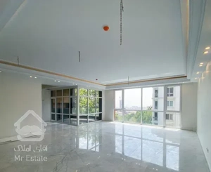 آپارتمان ۲۳۵ متری نیاوران ۱۲ متر بالکن