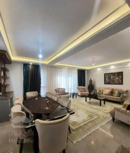 ۷۱ متر / غرق نور / تک واحدی /سازمان برنامه ی شمالی