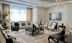 ۶۶ متر دو خواب/ بازسازی شده/ همکف/ پارکینگ دار