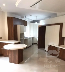 آپارتمان ۱۲۰ متری، نیاوران،۲ خوابه، فرعی دنج