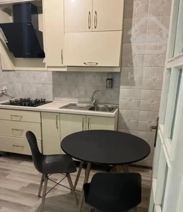 ۸۰ متر ۲ خواب قلهک