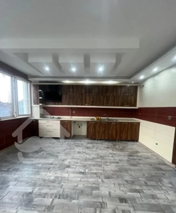 فروش طبقه زیرقیمت باورت نمیشه این قیمت خونه بازهست