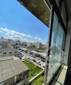 فروش مسکونی اداری ۱۱۱ متری نیاز ب بازسازی