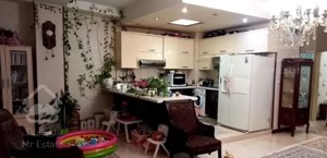 آپارتمان ۱۱۰ متری باغستان گلستان ۱۴