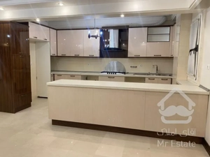 آپارتمان ۱۴۰ متر/۳خواب/فول امکانات /بلوار فردوس/فوق لاکچری