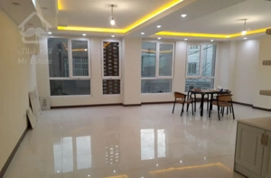 ۱۳۰ متر سه‌خواب کلید نخورده فول پرچم‌