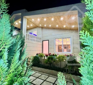 ویلا نیم پیلوت شهرک تکمیل ۲۲۰ متر سند تک بررگ