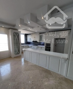 آپارتمان  200 متر کلید نخورده