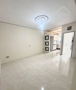 50متر/پارکینگ دار/فول بازسازی/طبقه دوم/غفوری