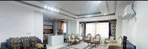 ۲۱۰متری باهنر۱/ تک واحدی/روبه خیابان/ ۶۰۰ رهن دارد
