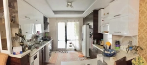 آپارتمان/۱۳۰متر/۳خواب/فول امکانات