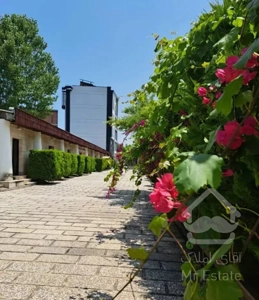 اپارتمان ۱۰۵ متری مجموعه هتل کوروش