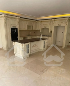 شهرک نفت ۱۳۵ متر نوساز کلید نخورده