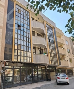 ۱۳۵ متری سه خواب اول پیروزی