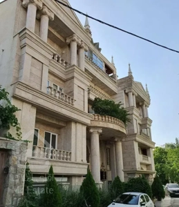 ۱۴۰۰ متر ویلای کلاسیک لواسان منطقه ویلا نشین