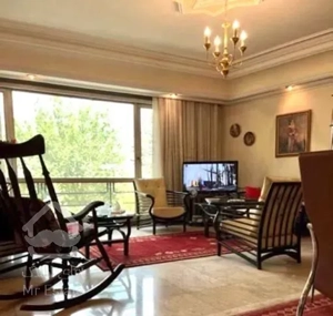 تاپ لوکیشن شیان۱۱۲متر/۲پارکینگ/سه جهت نور