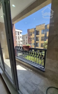 ۱۴۷ متر سه خوابه ،دو راهی قلهک با ۲ پارکینگ