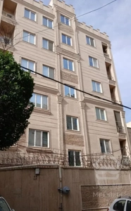 ۸۰متر۲خواب فول خوش نقشه زیرقیمت منطقه