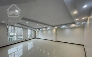 ۹۴ متر ۲ خوابه/تک واحدی/۲پارکینگه/نوسازکلیدنخورده