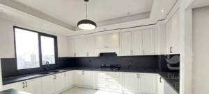 آپارتمان ۱۶۵ متر تک واحدی / بلوار معلم/ دو معبر