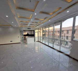 ۱۸۵متر+پنت هاوس+۴خواب+استخر+روف گاردن