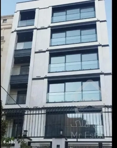 130 متر 3 خواب نوساز تکواحدی لوکس و برند طبقات ۱و۴