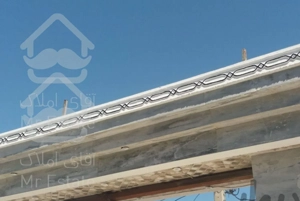 نما ساختمان قرنیزکار طرح دار و ساده