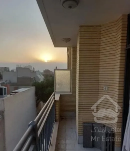 شیخ صدوق۱۱۰متربی پارکینگ۵۰مترحیاط۲۵ساله