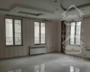 آپارتمان ۸۱ متری / دو کله نور گیر /  خوش نقشه