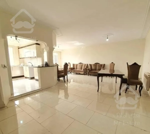 ۱۲۵ متر ۱۵ متر تراس چهار باغ  پارکینگ اجاره ای