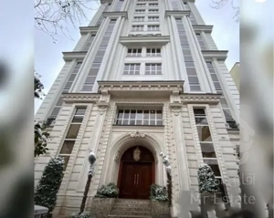 کامرانیه ۲۸۰ متر ( سرشار از انرژی مثبت)