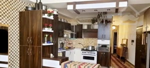 آپارتمان ۱۱۰ متری خ تهران حوالی فروشگاه هم همه