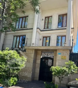 ۸۰۰ متر ویلایی / ۳ واحد مجزا / شهرک غرب