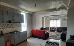 آپارتمان ۸۵متری/ آسانسور/ پارکینگ /مبله