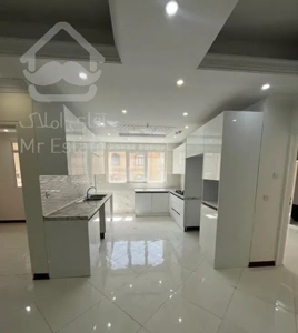 ۹۲متری/فول امکانات/نوساز/سند آماده