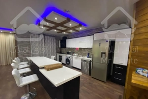 واحد خوش نقشه در برج خط اول دریا سرخرود